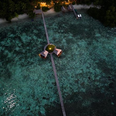 Nyande Raja Ampat Hotel Pulau Mansuar Exterior photo